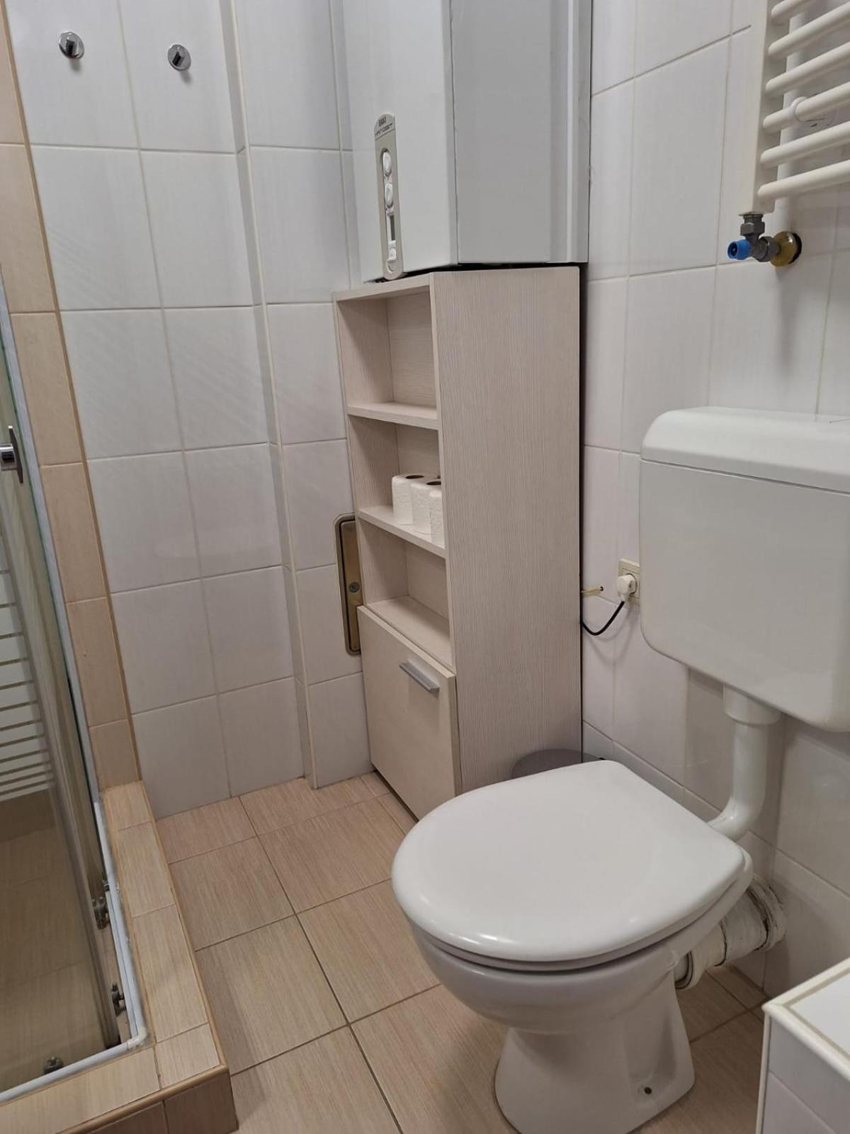 Angyal Apartman Gyula Exterior photo